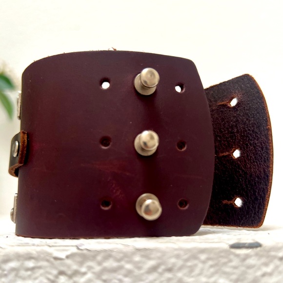 Unisex Leather Cuff with Metal Details - Picture 3 of 11